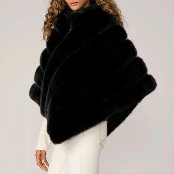 NWT Adrienne Landau Jet Black Faux Fur Evening Cape S/M NEW - Picture 7 of 7